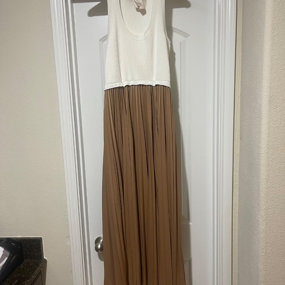 Cinq à Sept Parma White & Tan Casual Dress – Women’s Size M (Retails $495) - Picture 13 of 14